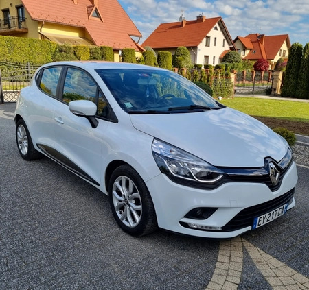 Renault Clio cena 31500 przebieg: 67000, rok produkcji 2017 z Jarosław małe 56
